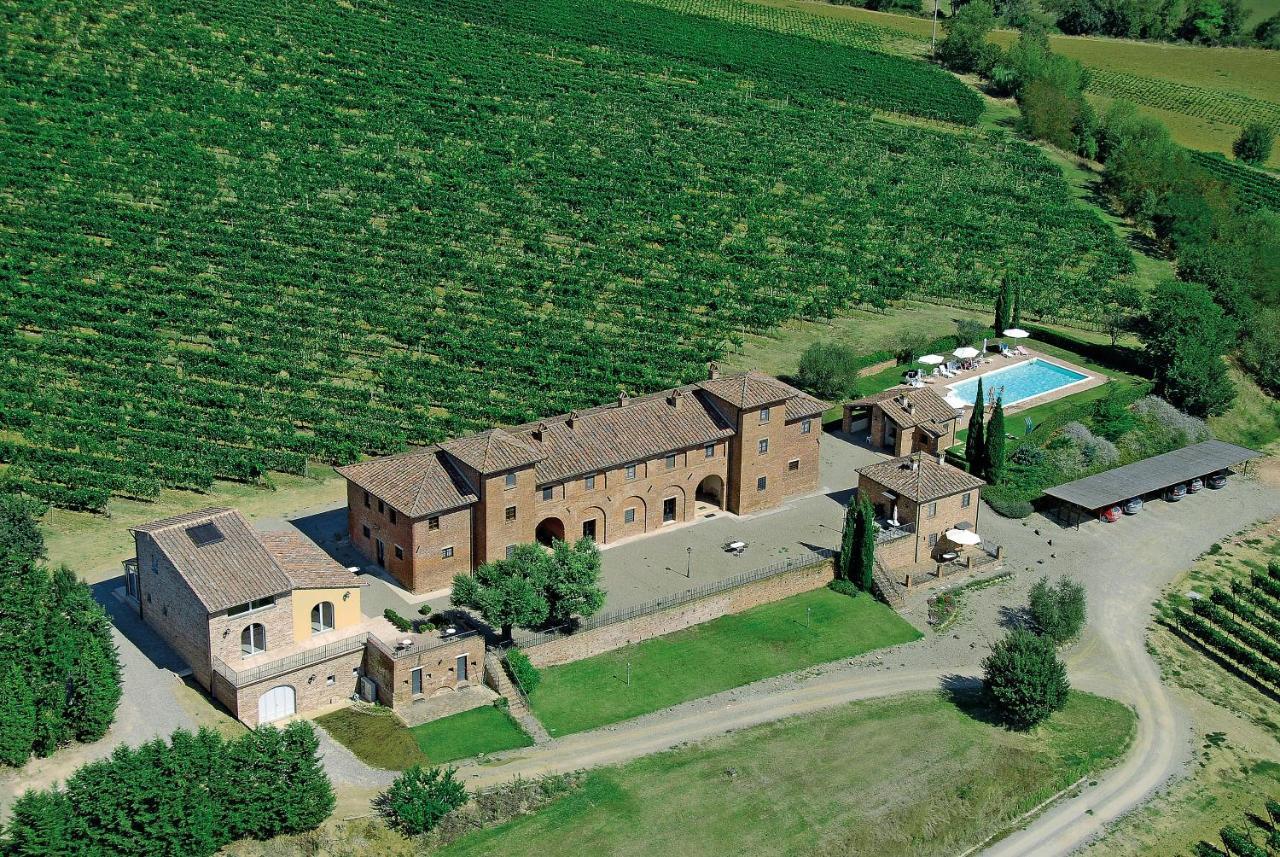 Agriturismo Terra Rossa Valiano Exterior photo