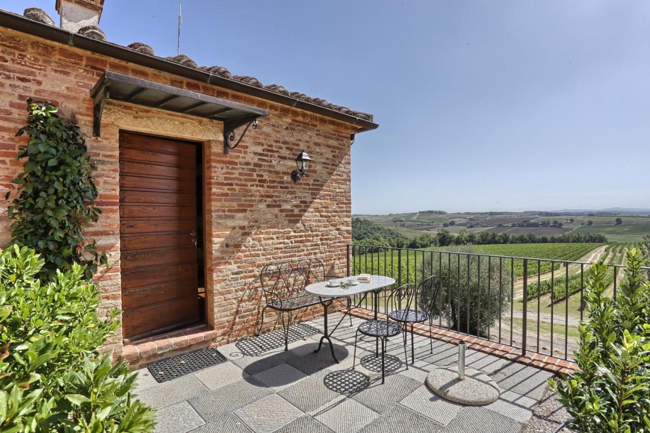 Agriturismo Terra Rossa Valiano Exterior photo